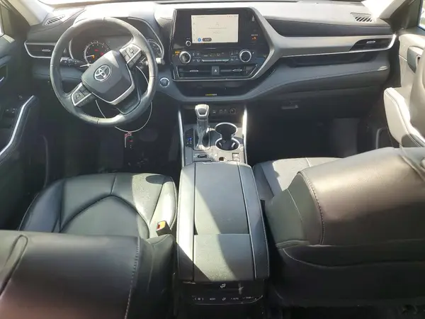 5TDKDRBH8PS521642 2023 TOYOTA HIGHLANDER - Image 8