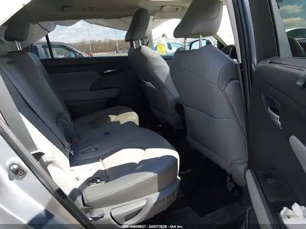 5TDKDRBH8RS534300 2024 TOYOTA HIGHLANDER - Image 8