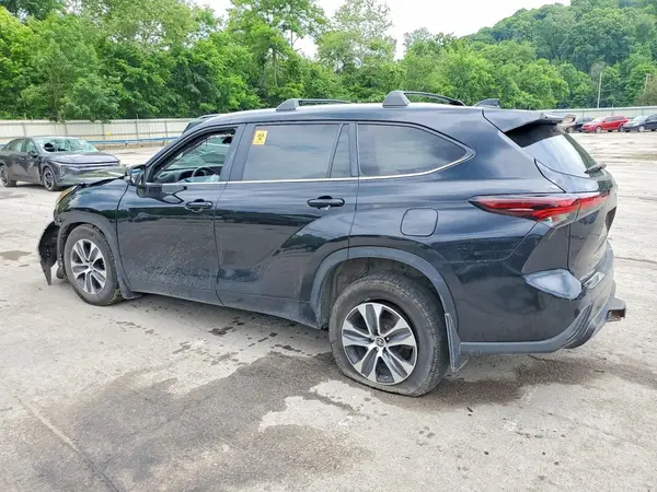 5TDKDRBH8RS535432 2024 TOYOTA HIGHLANDER - Image 2