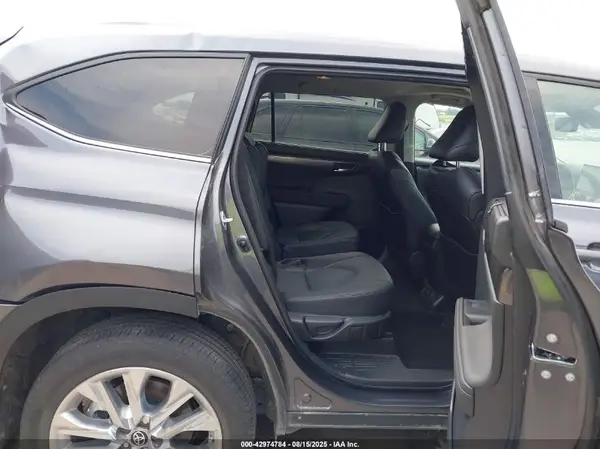 5TDKDRBH8RS541313 2024 TOYOTA HIGHLANDER - Image 8