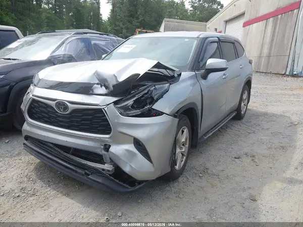 5TDKDRBH8RS544292 2024 TOYOTA HIGHLANDER - Image 2