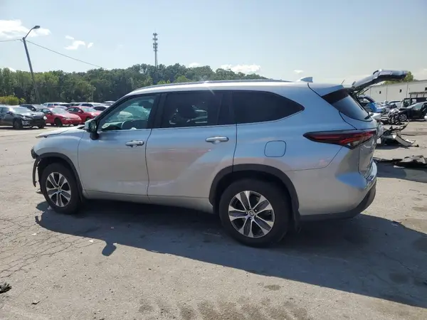 5TDKDRBH8RS546012 2024 TOYOTA HIGHLANDER - Image 2
