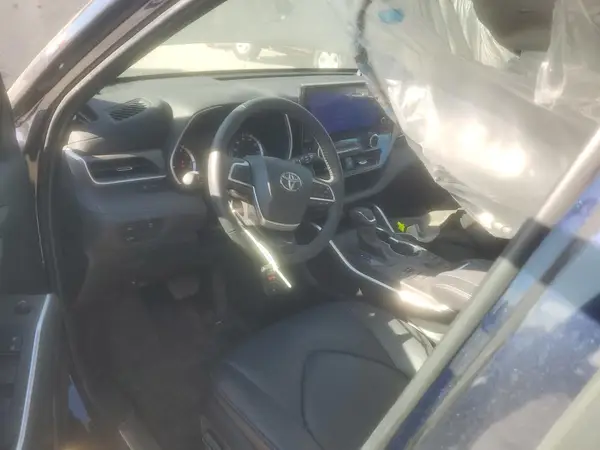 5TDKDRBH8RS549508 2024 TOYOTA HIGHLANDER - Image 8
