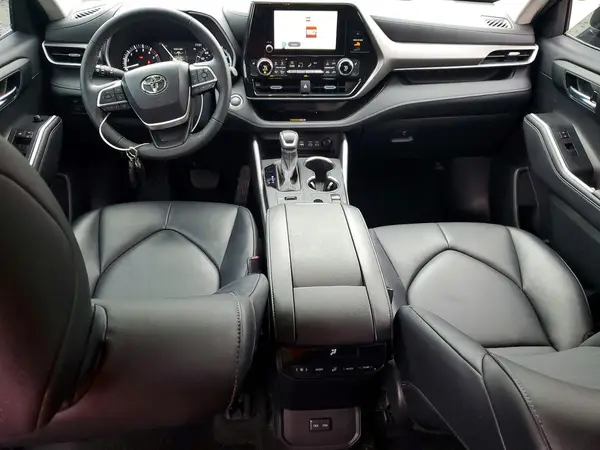 5TDKDRBH8RS560069 2024 TOYOTA HIGHLANDER - Image 8