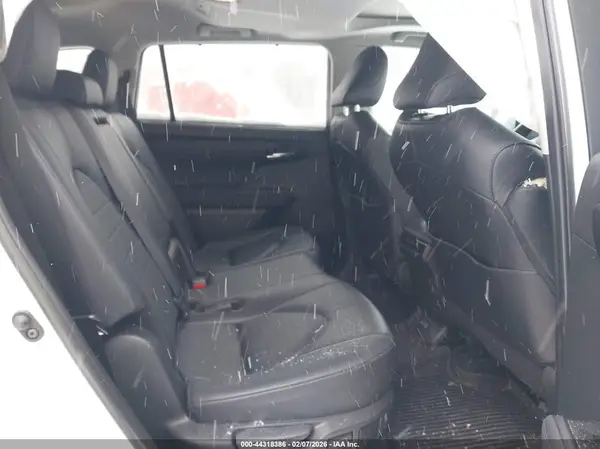5TDKDRBH8RS565630 2024 TOYOTA HIGHLANDER - Image 8