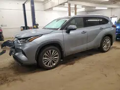 5TDKDRBH8RS570438 2024 TOYOTA HIGHLANDER