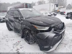 5TDKDRBH8RS573601 2024 TOYOTA HIGHLANDER
