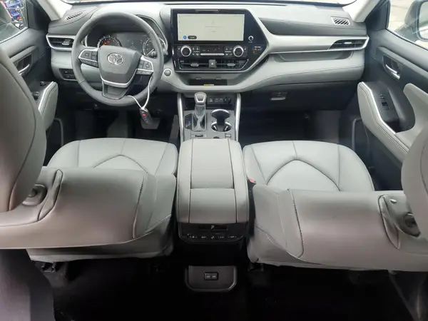 5TDKDRBH8SS581252 2025 TOYOTA HIGHLANDER - Image 8