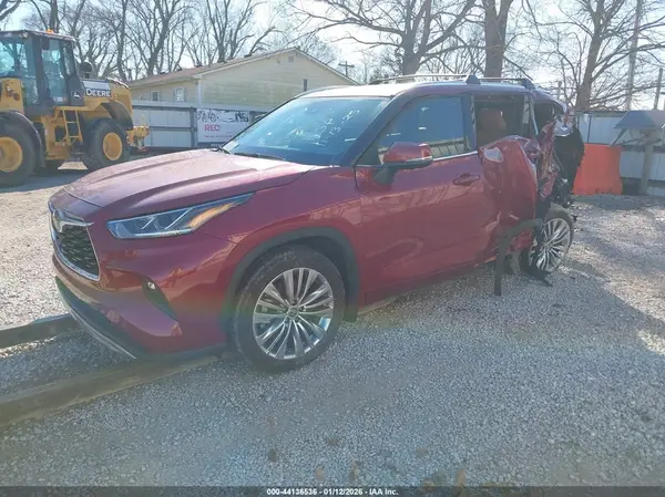 5TDKDRBH8SS583339 2025 TOYOTA HIGHLANDER - Image 2