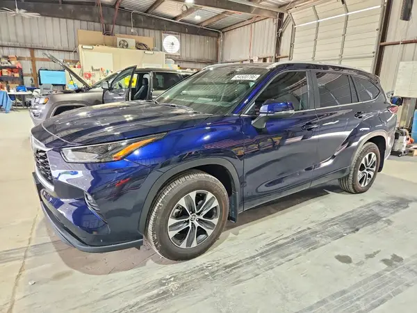 5TDKDRBH8TS598599 2026 TOYOTA HIGHLANDER - Image 1
