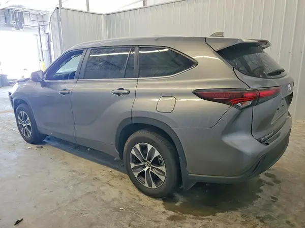 5TDKDRBH8TS600464 2026 TOYOTA HIGHLANDER - Image 2
