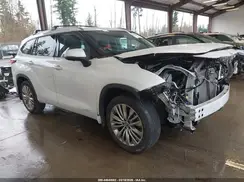 5TDKDRBH9PS004284 2023 TOYOTA HIGHLANDER