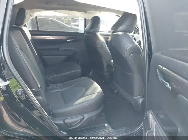 5TDKDRBH9PS012742 2023 TOYOTA HIGHLANDER - Image 8