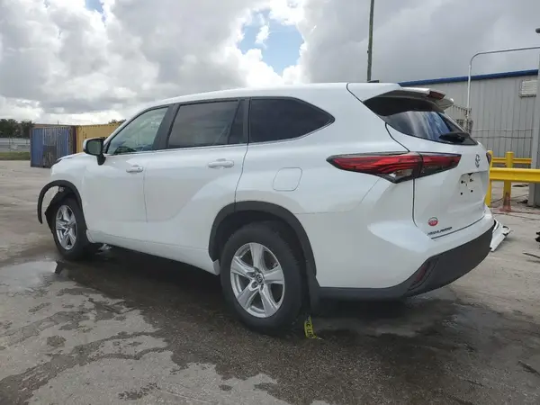 5TDKDRBH9PS012871 2023 TOYOTA HIGHLANDER - Image 2