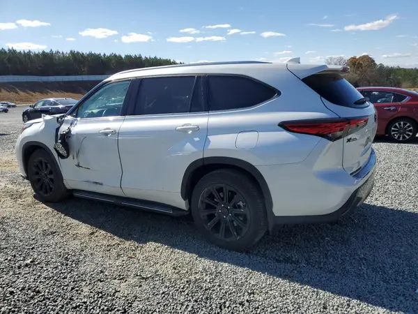 5TDKDRBH9PS014541 2023 TOYOTA HIGHLANDER - Image 2