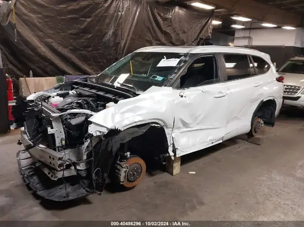 5TDKDRBH9PS017312 2023 TOYOTA HIGHLANDER - Image 2