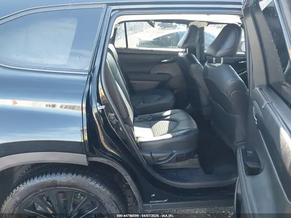 5TDKDRBH9PS025457 2023 TOYOTA HIGHLANDER - Image 8