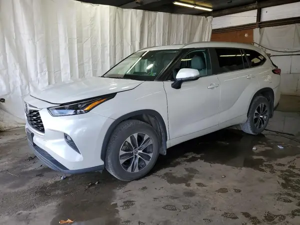 5TDKDRBH9PS028911 2023 TOYOTA HIGHLANDER - Image 1