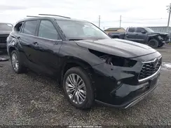 5TDKDRBH9PS039052 2023 TOYOTA HIGHLANDER
