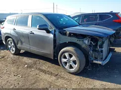 5TDKDRBH9PS043795 2023 TOYOTA HIGHLANDER