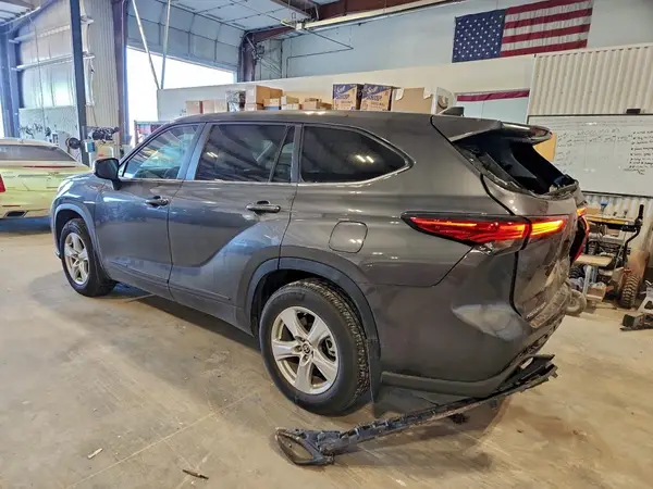 5TDKDRBH9PS505420 2023 TOYOTA HIGHLANDER - Image 2