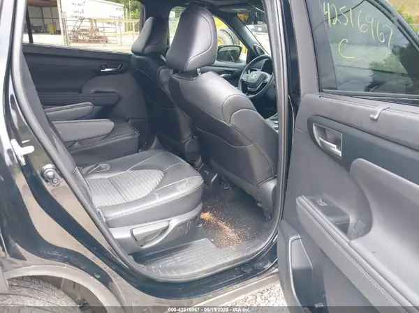5TDKDRBH9PS507815 2023 TOYOTA HIGHLANDER - Image 8