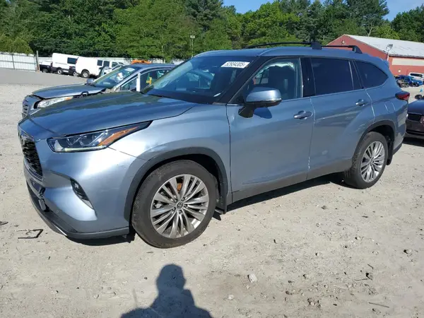 5TDKDRBH9PS510858 2023 TOYOTA HIGHLANDER - Image 1