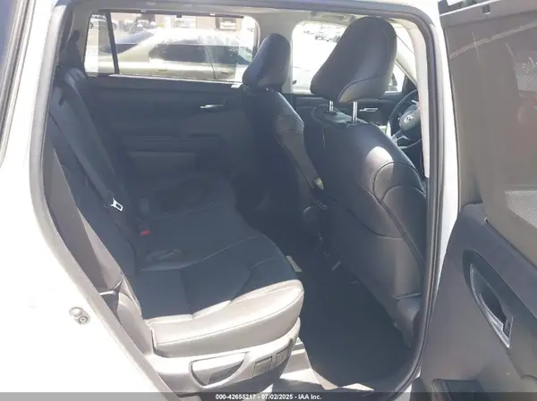 5TDKDRBH9PS517695 2023 TOYOTA HIGHLANDER - Image 8