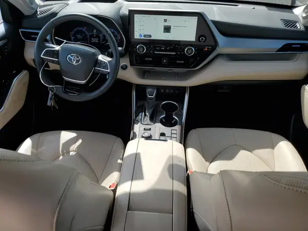 5TDKDRBH9RS530580 2024 TOYOTA HIGHLANDER - Image 8