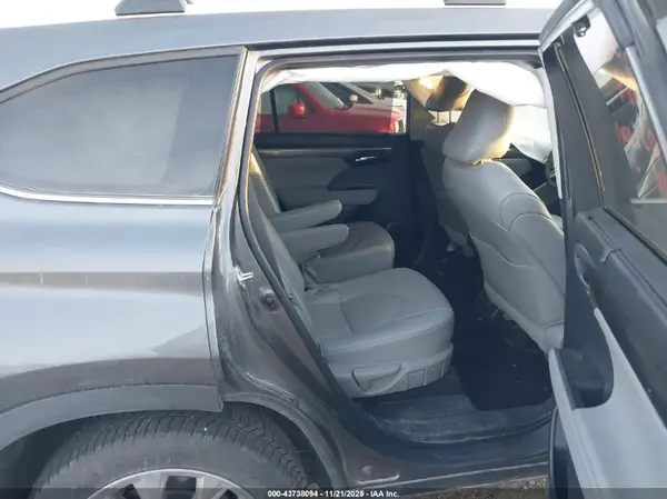 5TDKDRBH9RS554703 2024 TOYOTA HIGHLANDER - Image 8