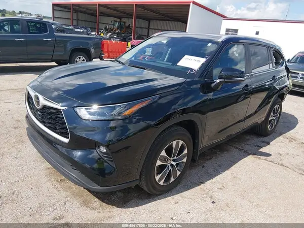 5TDKDRBH9RS565880 2024 TOYOTA HIGHLANDER - Image 2