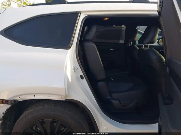 5TDKDRBH9SS587576 2025 TOYOTA HIGHLANDER - Image 8