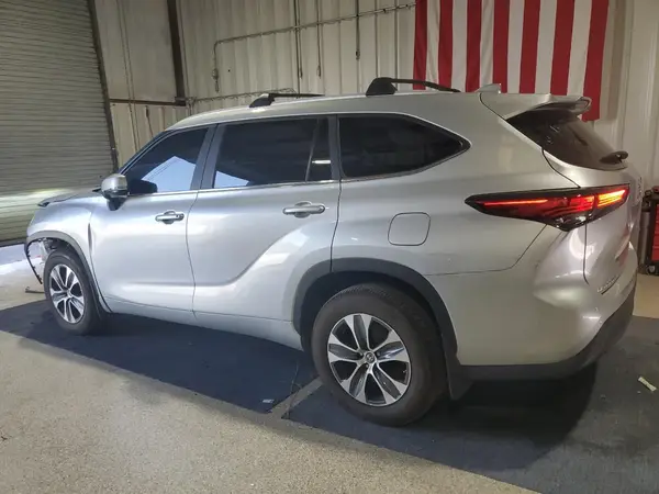 5TDKDRBHXPS005847 2023 TOYOTA HIGHLANDER - Image 2