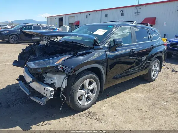 5TDKDRBHXPS012975 2023 TOYOTA HIGHLANDER - Image 2