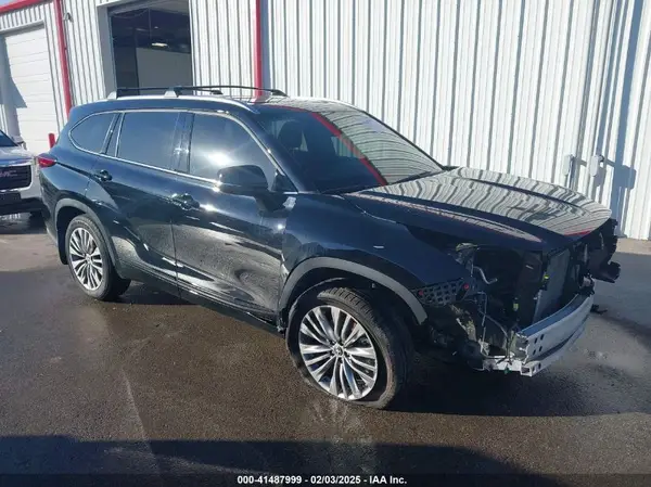 5TDKDRBHXPS013009 2023 TOYOTA HIGHLANDER - Image 1