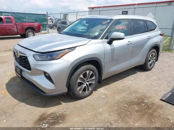 5TDKDRBHXPS017965 2023 TOYOTA HIGHLANDER - Image 2