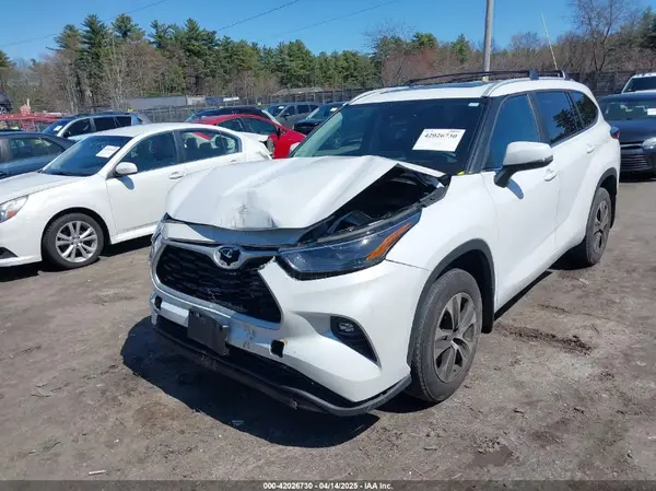 5TDKDRBHXPS044812 2023 TOYOTA HIGHLANDER - Image 2