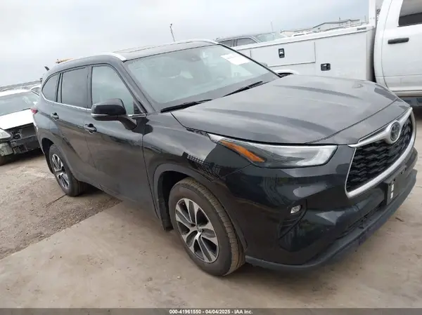 5TDKDRBHXPS046057 2023 TOYOTA HIGHLANDER - Image 1