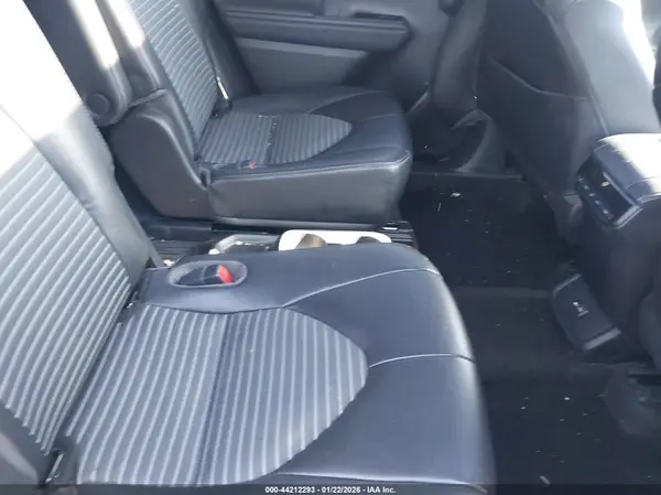 5TDKDRBHXPS513767 2023 TOYOTA HIGHLANDER - Image 8