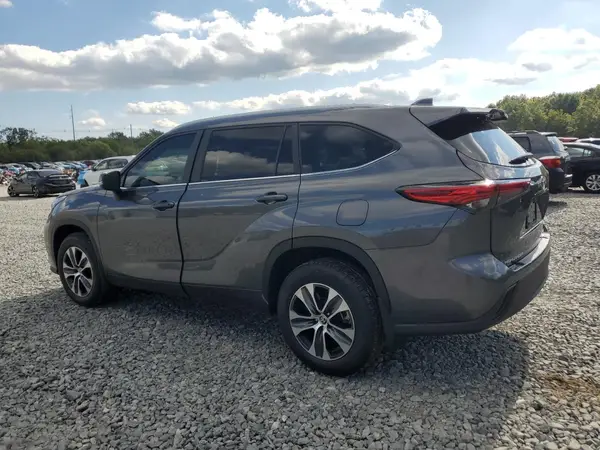 5TDKDRBHXPS521688 2023 TOYOTA HIGHLANDER - Image 2