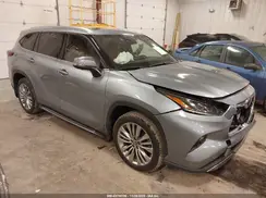 5TDKDRBHXRS528904 2024 TOYOTA HIGHLANDER