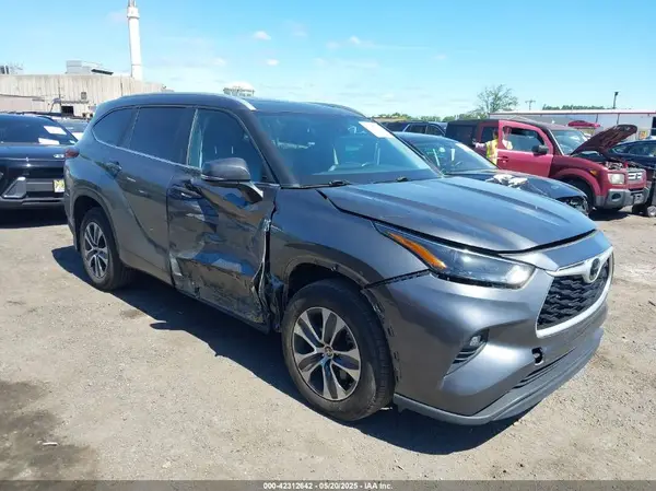 5TDKDRBHXRS531947 2024 TOYOTA HIGHLANDER - Image 1