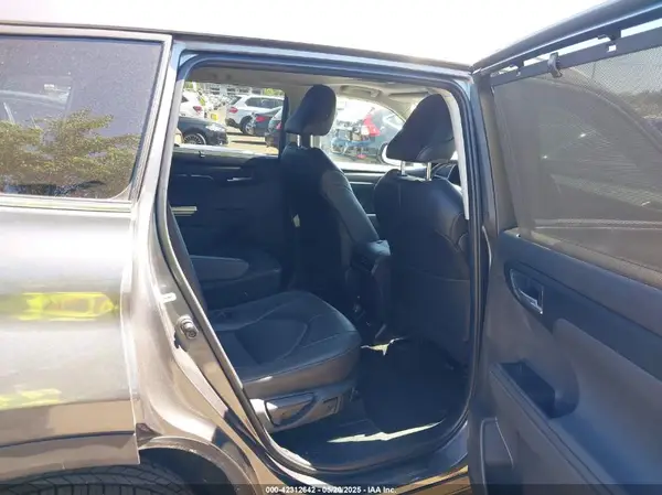 5TDKDRBHXRS531947 2024 TOYOTA HIGHLANDER - Image 8