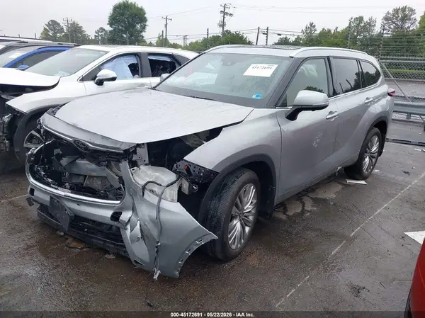 5TDKDRBHXRS534203 2024 TOYOTA HIGHLANDER - Image 2