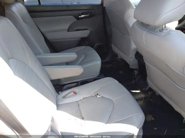5TDKDRBHXRS536548 2024 TOYOTA HIGHLANDER - Image 8