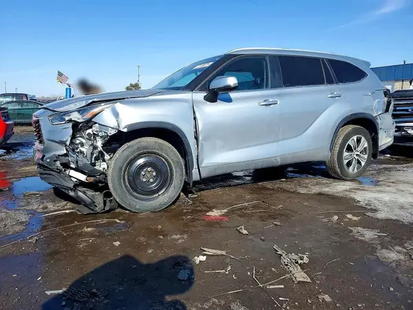 5TDKDRBHXRS550529 2024 TOYOTA HIGHLANDER - Image 1