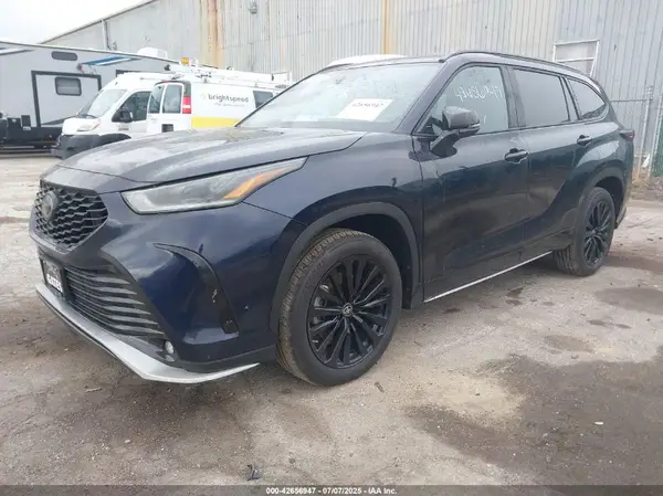 5TDKDRBHXRS551230 2024 TOYOTA HIGHLANDER - Image 2