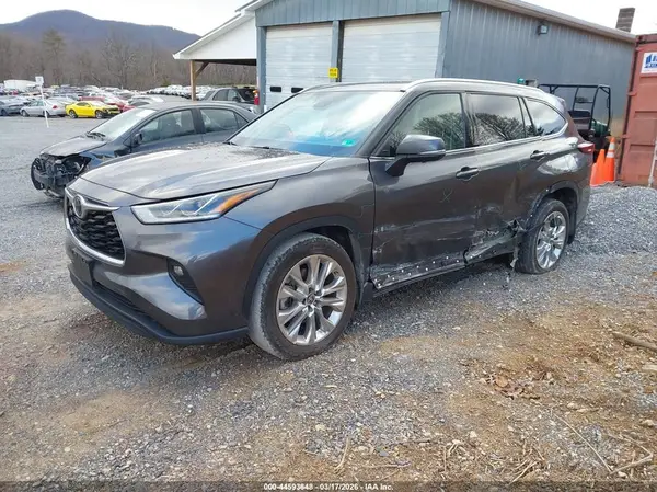 5TDKDRBHXRS554872 2024 TOYOTA HIGHLANDER - Image 2