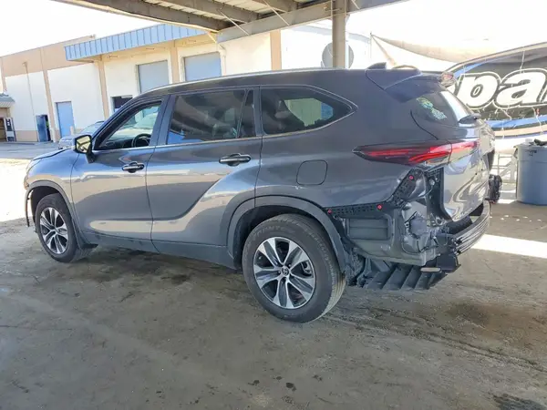 5TDKDRBHXRS565645 2024 TOYOTA HIGHLANDER - Image 2