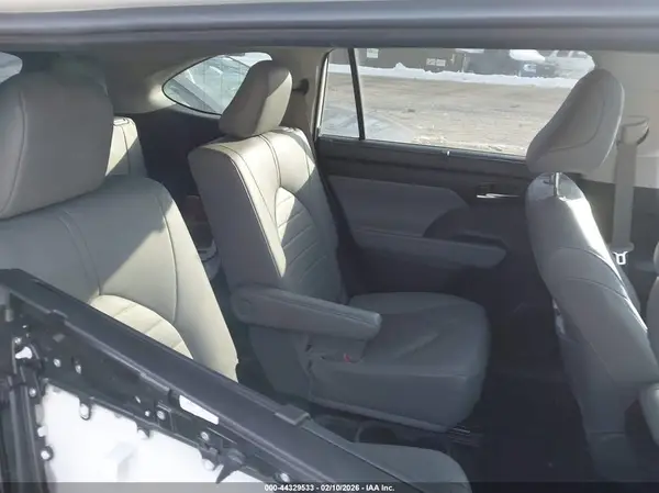 5TDKDRBHXRS565726 2024 TOYOTA HIGHLANDER - Image 8